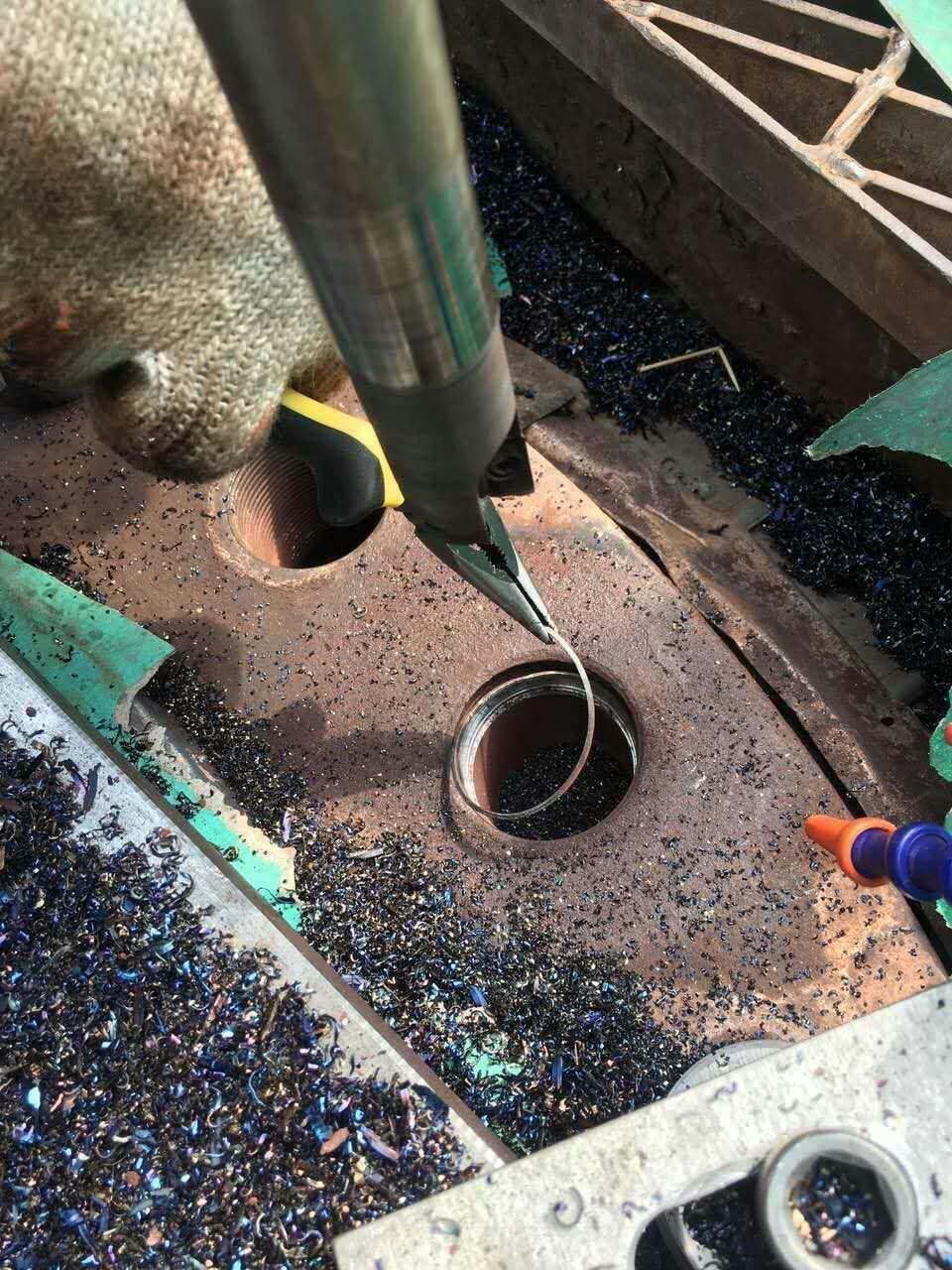 휴대용 CNC 나사 밀링 보어 절단기