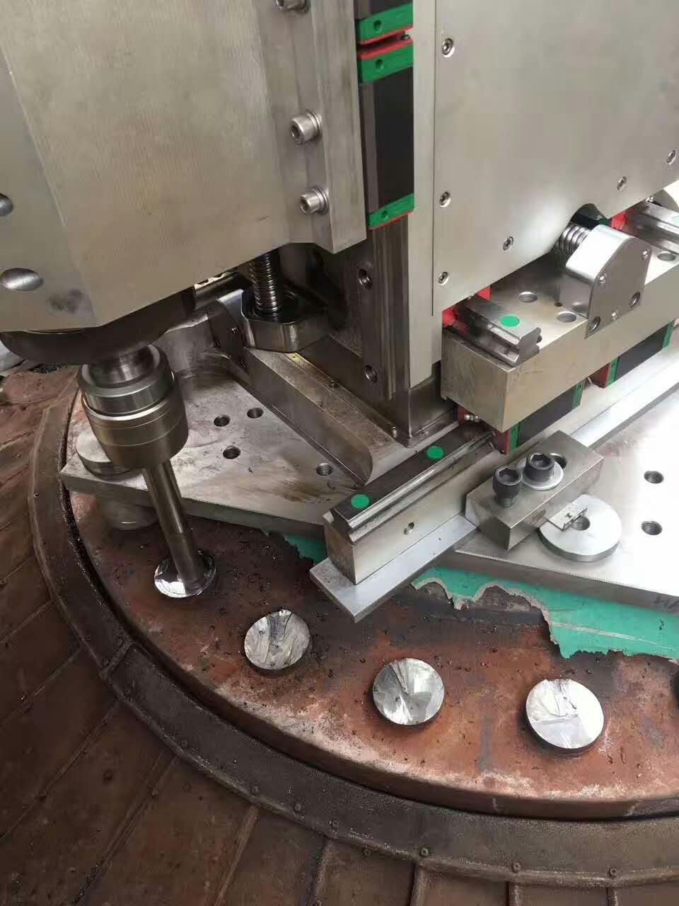 현장 휴대용 CNC 스레드 밀링 보어 기계